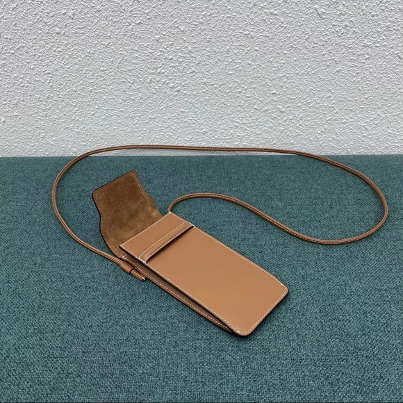 Celine pouch - Picture 11 of 13